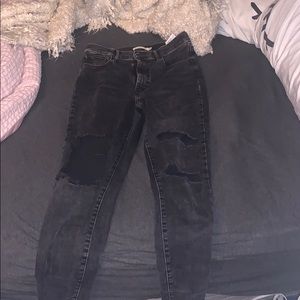 Women’s black jeans with holes size 29